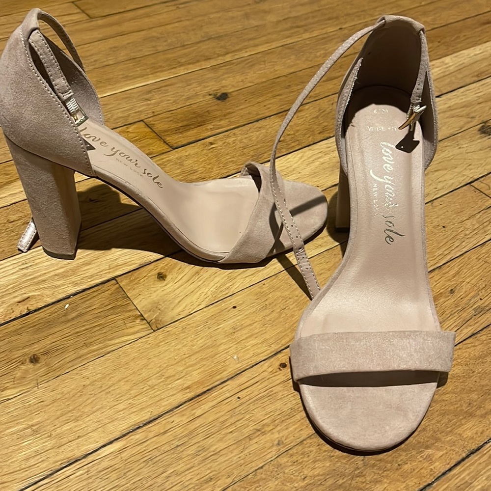 Tan heels